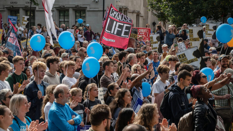 They Helped Topple Roe v. Wade. Now Their Sights Are Set on Britain.