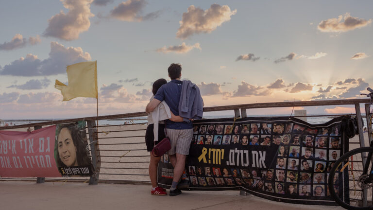 Live Updates: Trump Flies to Israel as Region Awaits Hostage-Prisoner Swap