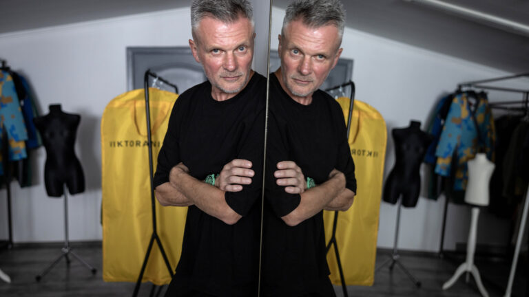 For Zelensky’s Fashion Adviser, It’s All About the Suit