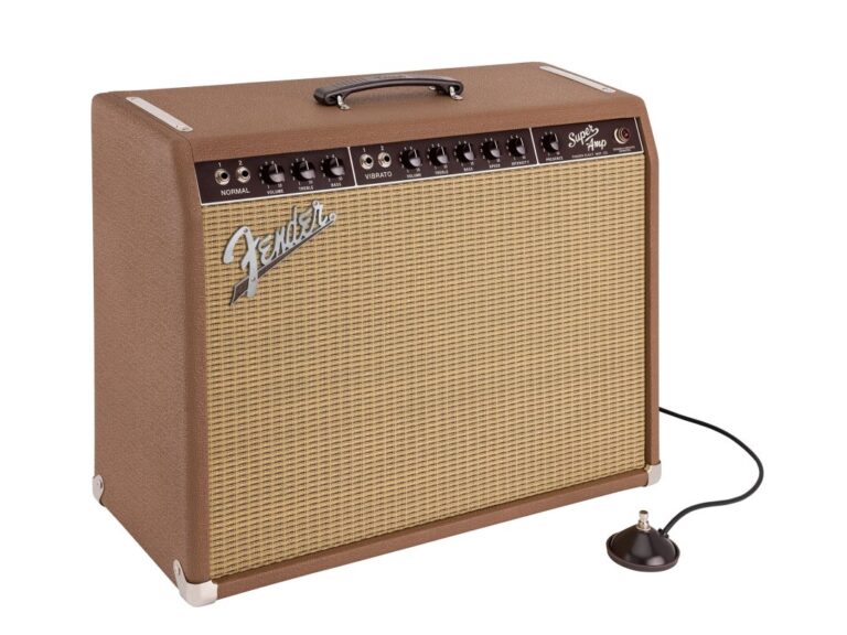 Harness the raw tone of ‘50s tweed amps and the mid-’60s cleans with Fender’s new Super 62 combo
